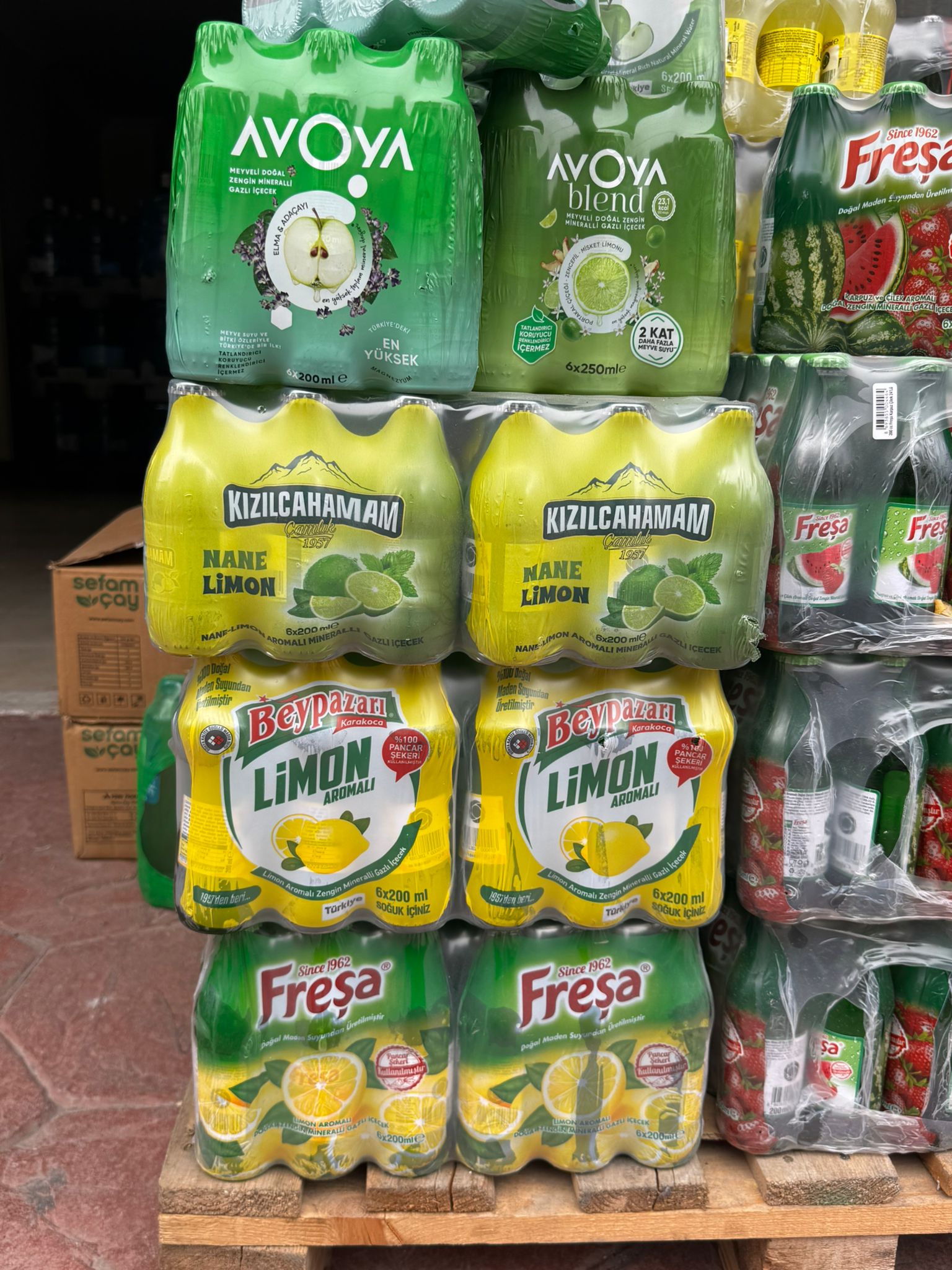 Sodalar Koleksiyonu - Çeşitli soda ve meşrubat seçenekleri